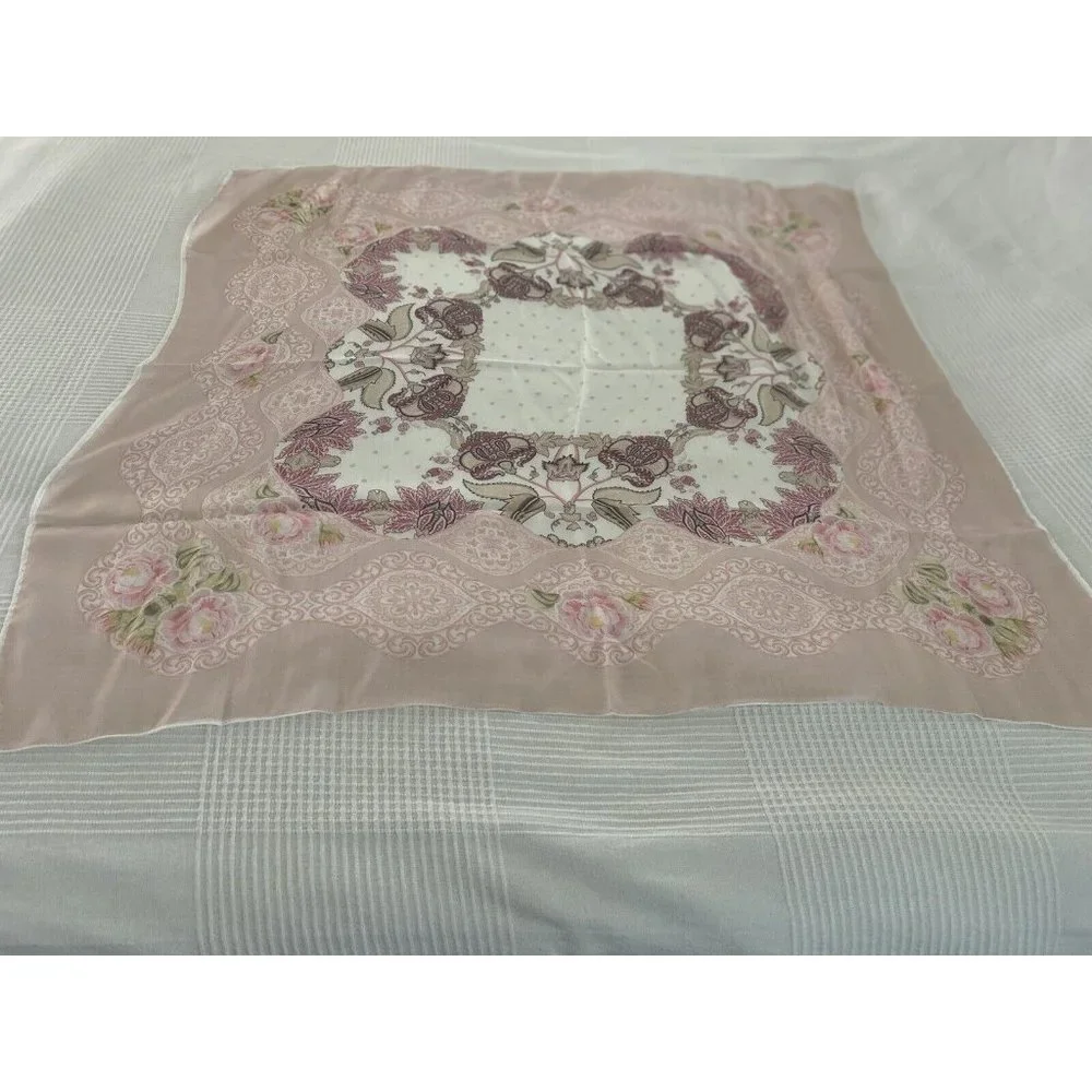 Scarf Me NIB‎ NWT Brazil Made Scarf 90x90 Pretty Roses Floral Pinks Giftable Box